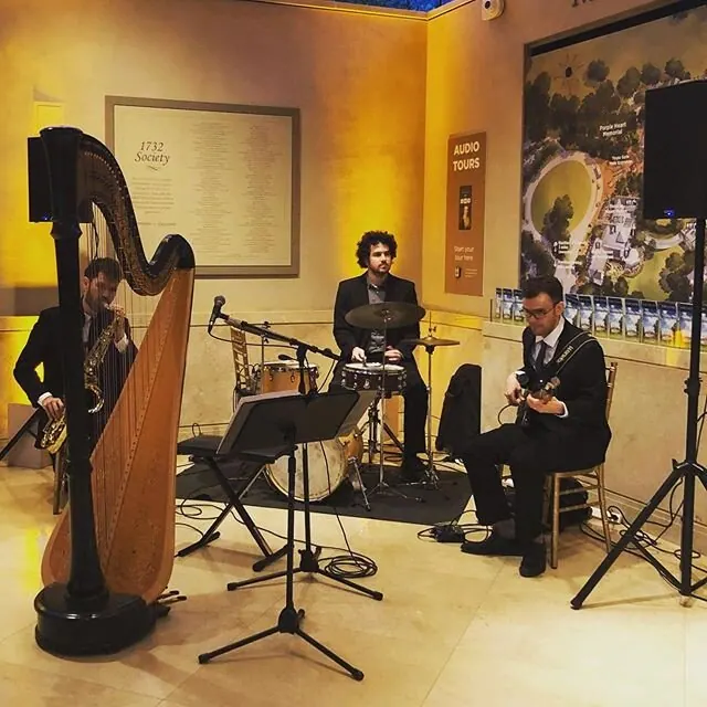 @oandeband early Presidents&rsquo; Day celebration at @mount_vernon. @lvertalent #jazz #french #pop #eventmusic