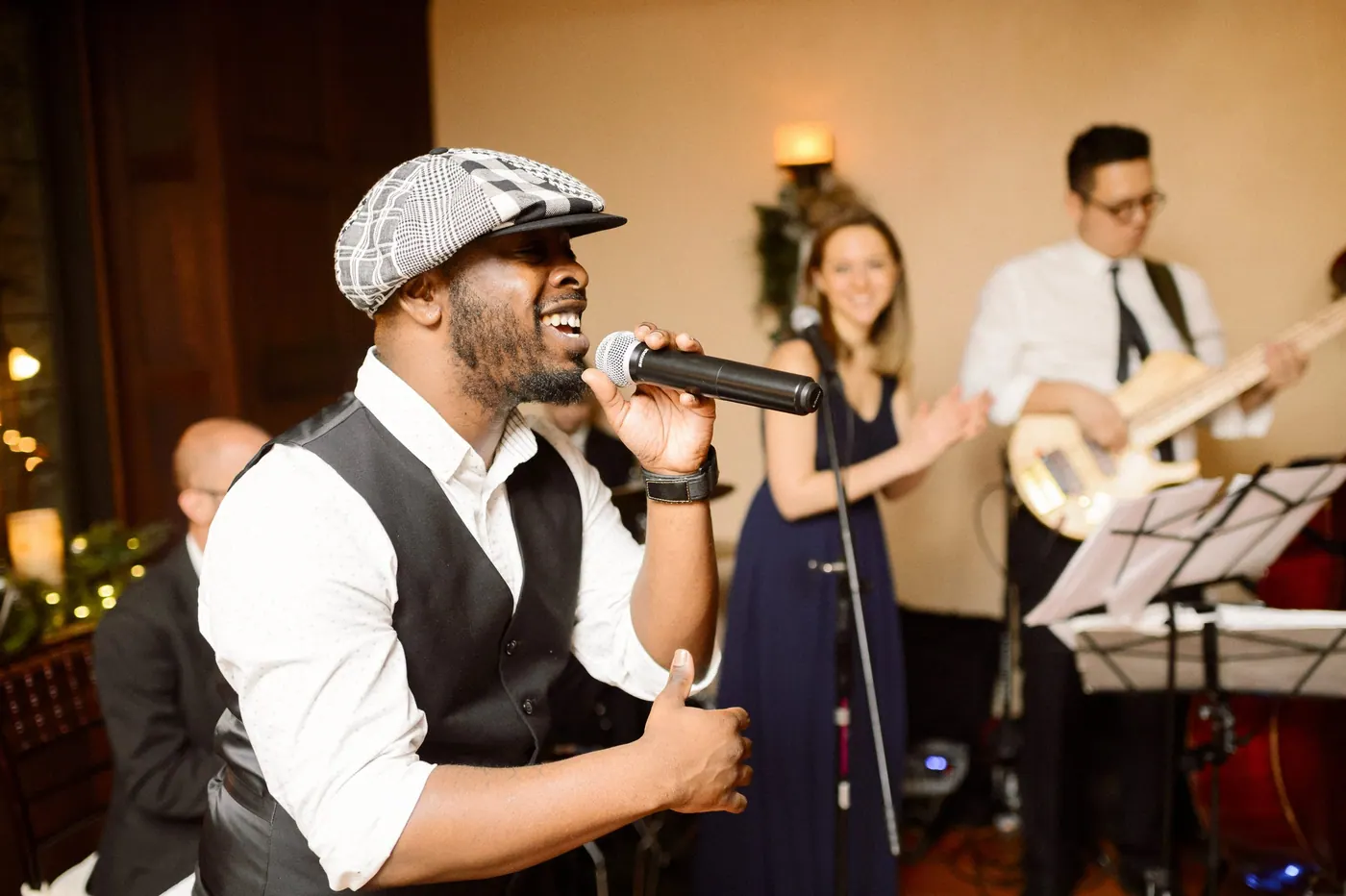 Wedding music by La Vie En Rose Talent