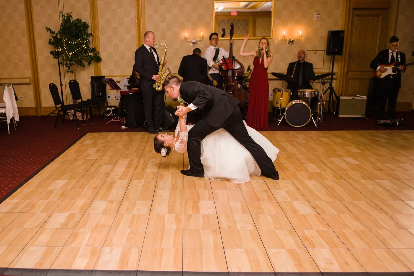 Live music at a wedding