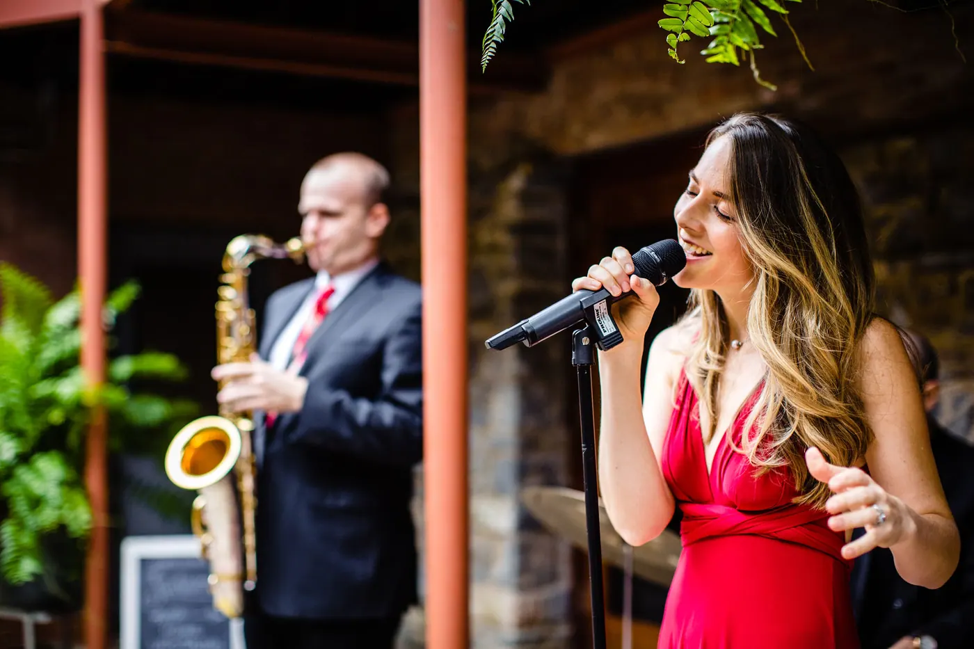 Live music at a wedding